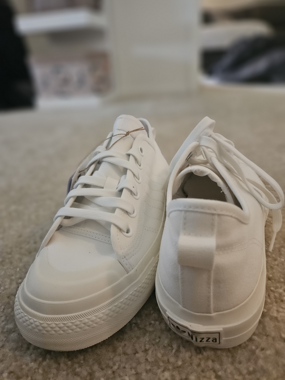 New Adidas Nizza Rf - Size 8